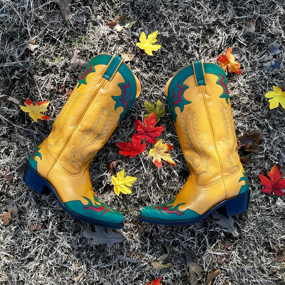 Cowboy boots Wingtips festival boho Rockabilly pin